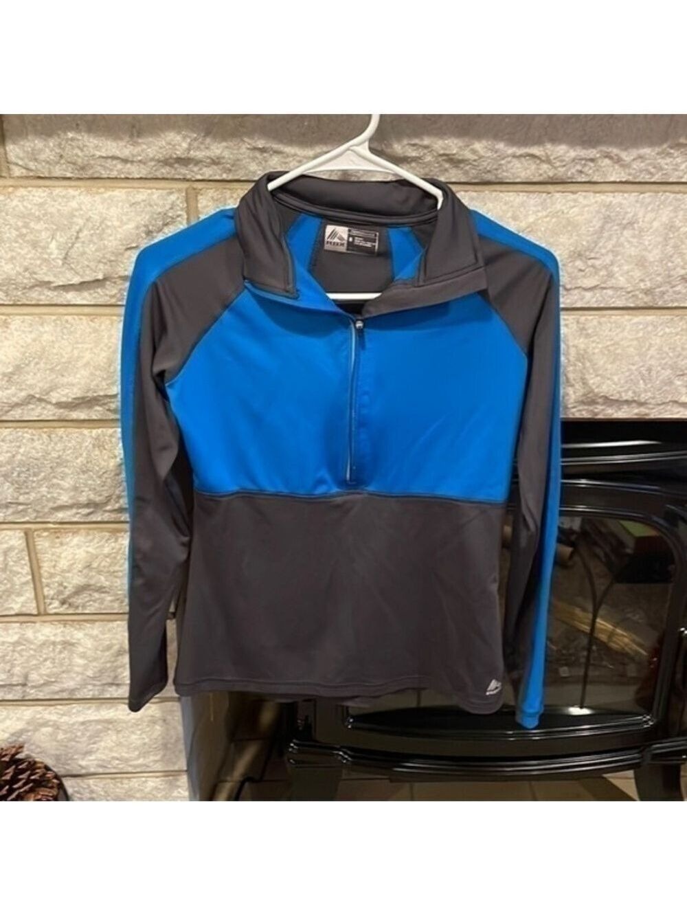*5 for $45* RBX Moisture-Wicking Small Blue Gray Activewear Top